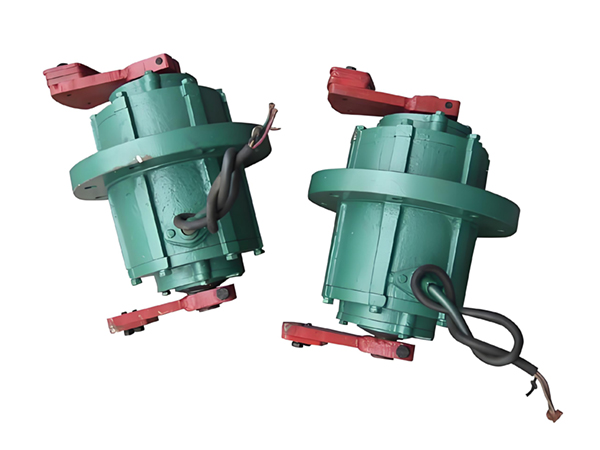 立式振動(dòng)電機(jī)